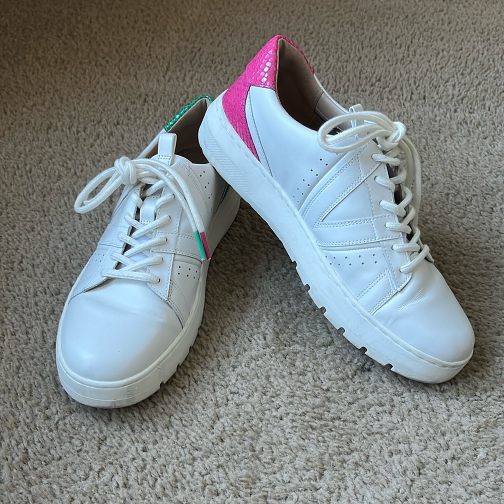 Vionic Simasa sneakers size 8.5